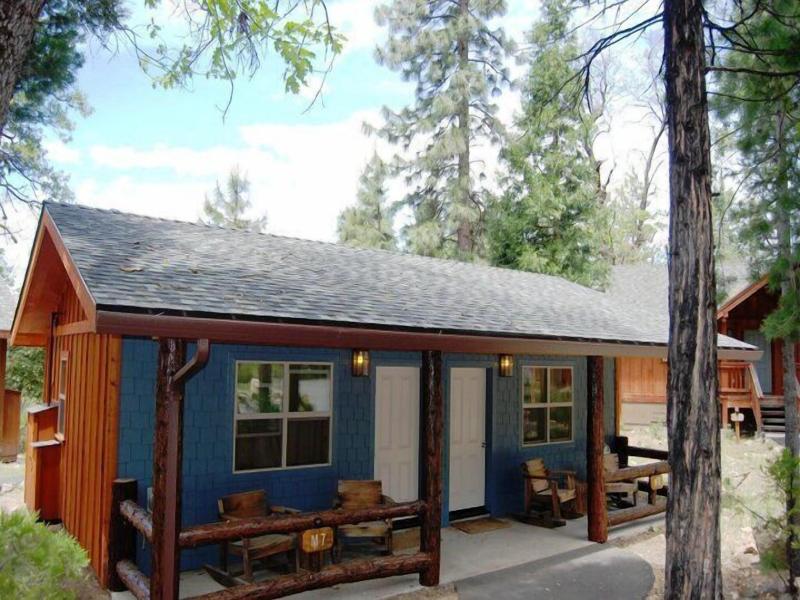 Evergreen Lodge At Yosemite image