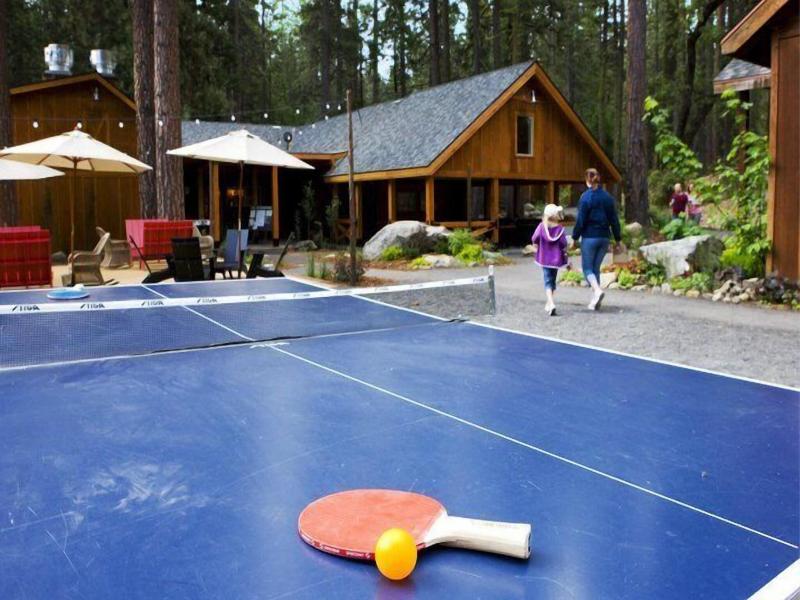 Evergreen Lodge At Yosemite image