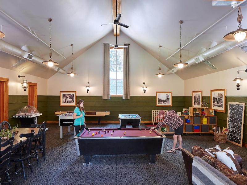 Evergreen Lodge At Yosemite image