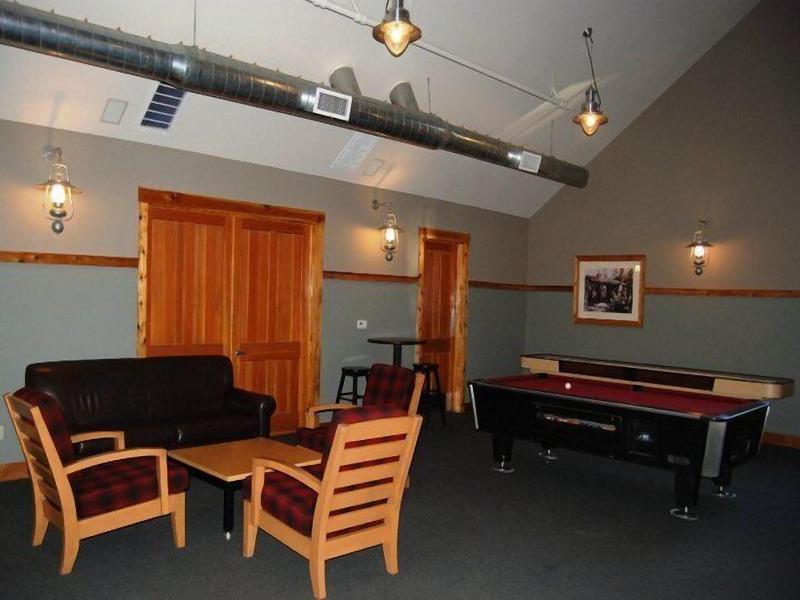 Evergreen Lodge At Yosemite image