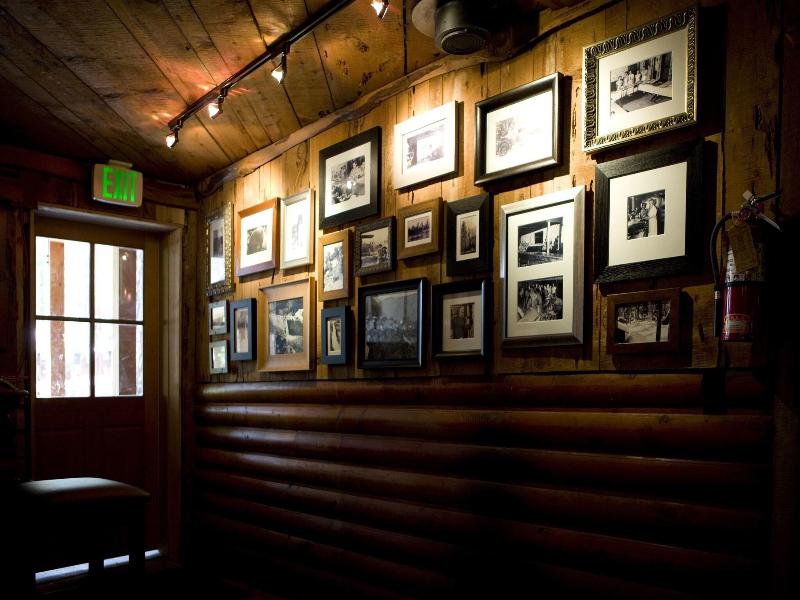 Evergreen Lodge At Yosemite image