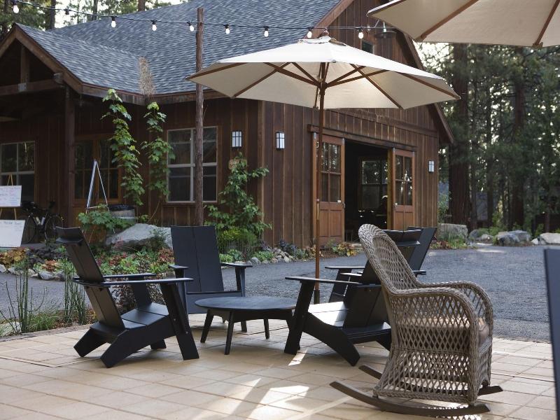 Evergreen Lodge At Yosemite image