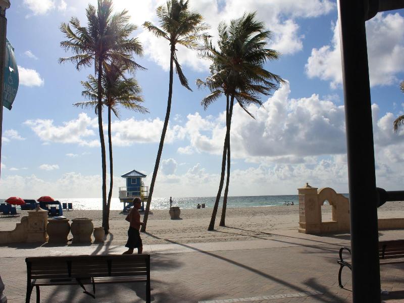 Golden Sand Oceanfront image