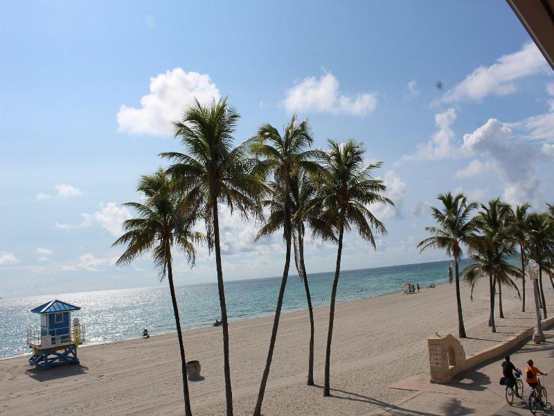 Golden Sand Oceanfront image