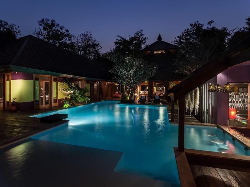 Chandra Residence image