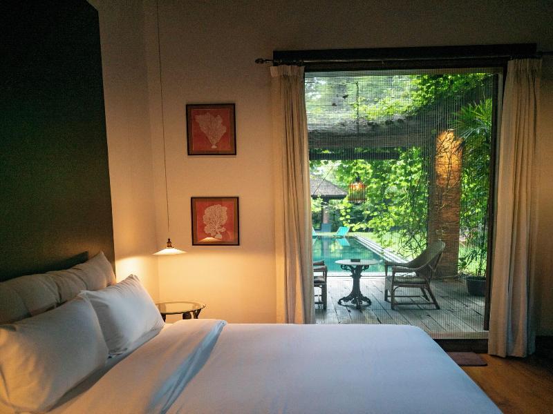 Chandra Residence image