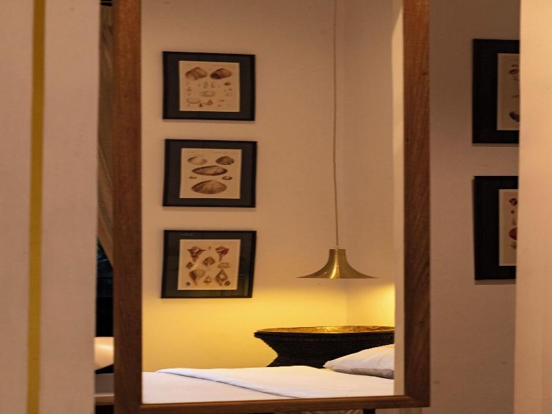 Chandra Residence image