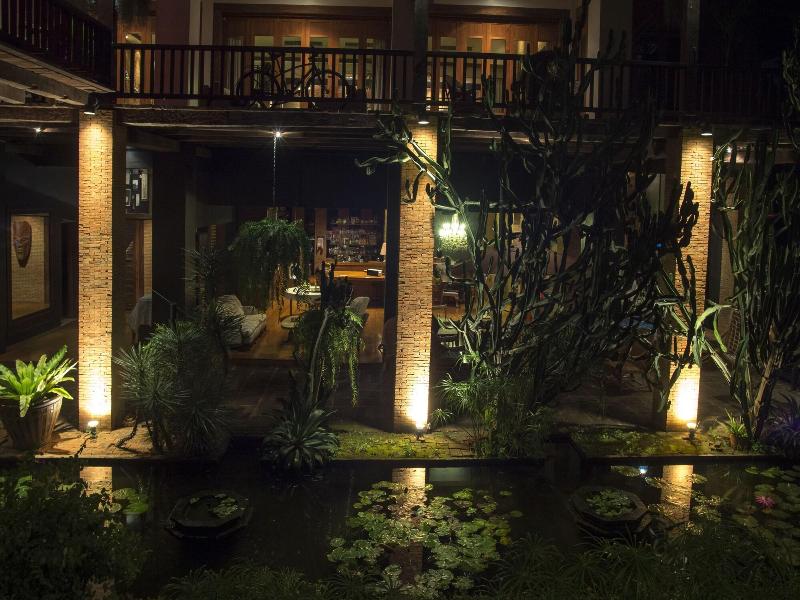 Chandra Residence image