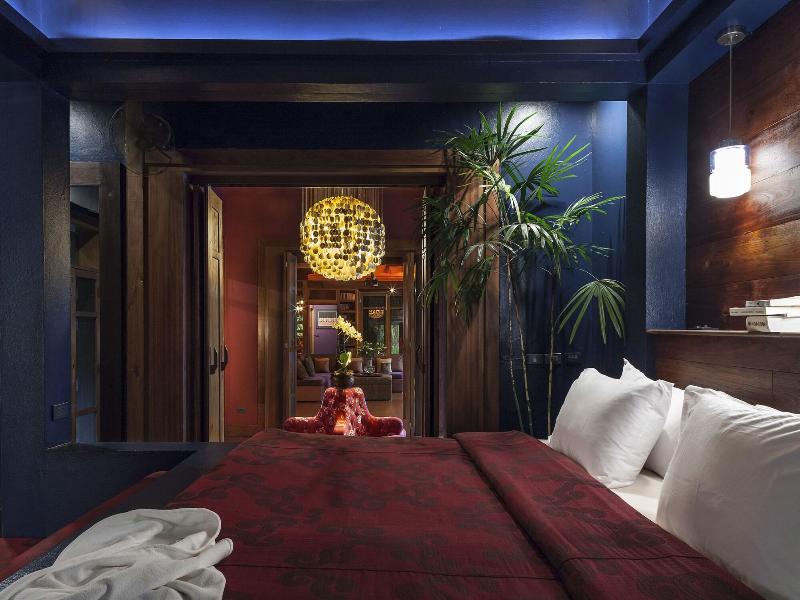 Chandra Residence image