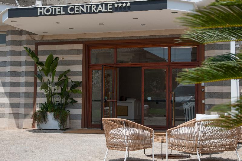 Hotel Centrale image