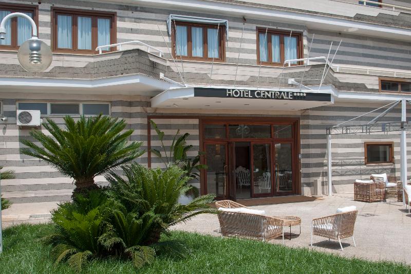 Hotel Centrale image