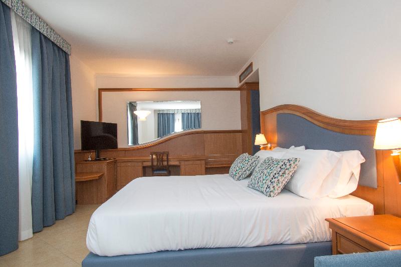 Hotel Centrale image