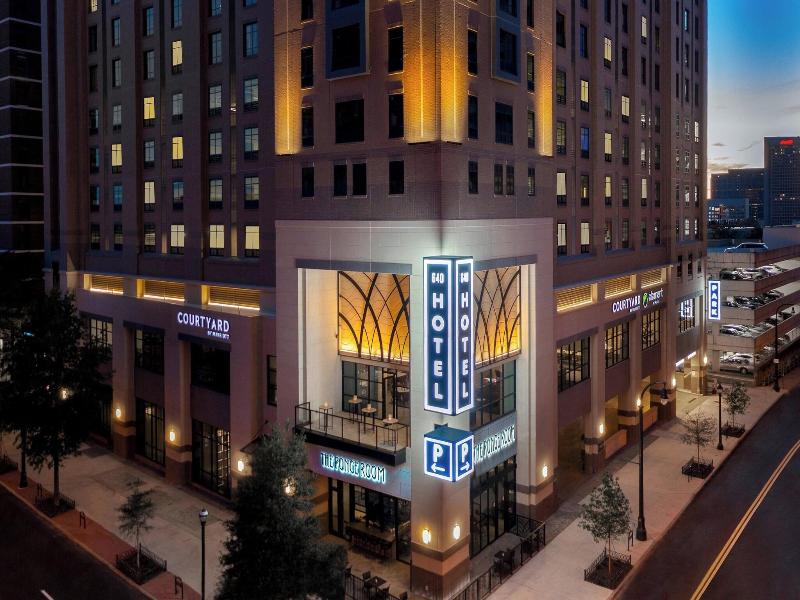 Courtyard By Marriott Atlanta Midtown image