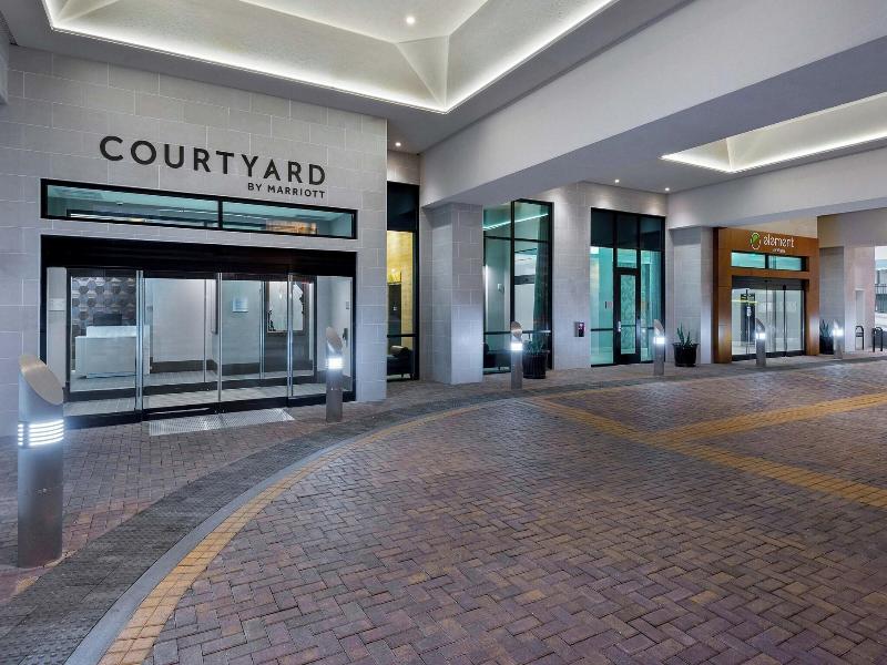 Courtyard By Marriott Atlanta Midtown image