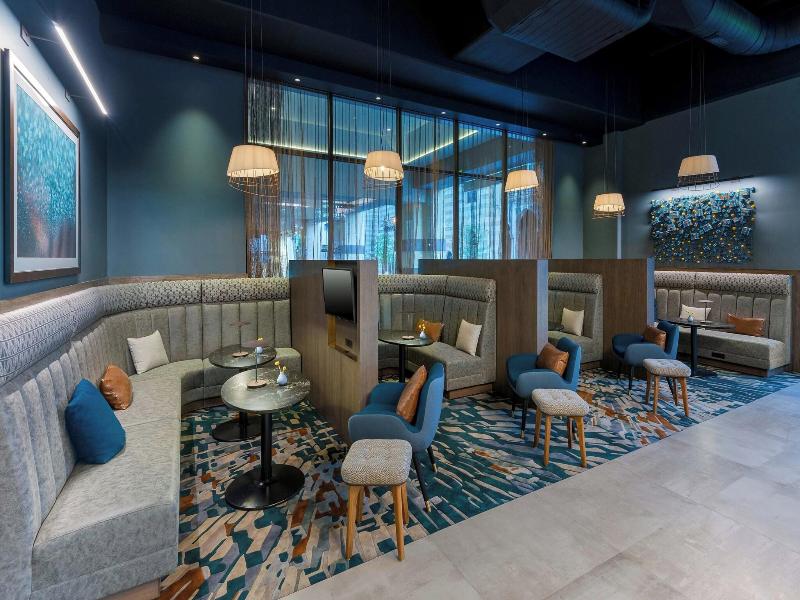 Courtyard By Marriott Atlanta Midtown image