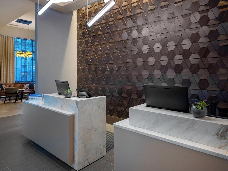 Courtyard By Marriott Atlanta Midtown image