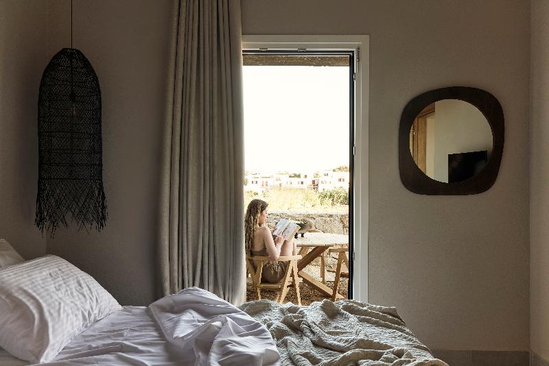 Naxian Rhapsody Luxury Villas & Suites - Image 10