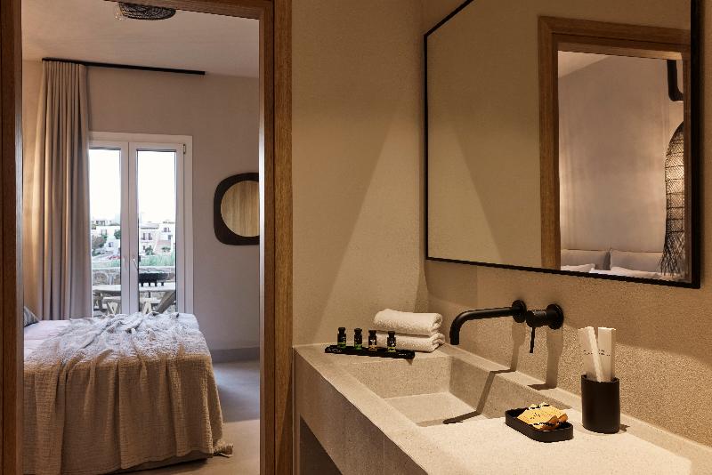 Naxian Rhapsody Luxury Villas & Suites image
