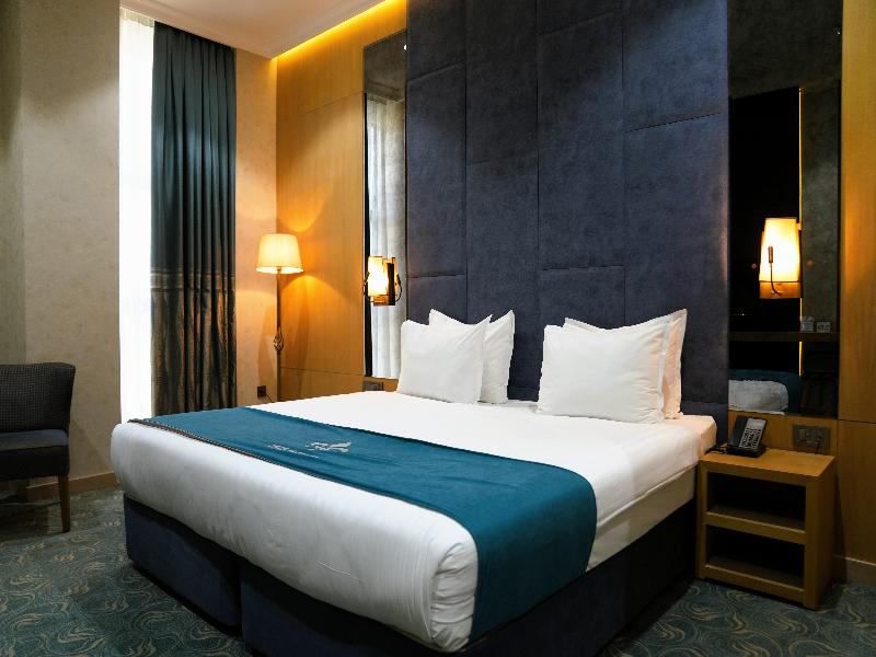 Iris Hotel Baku  image