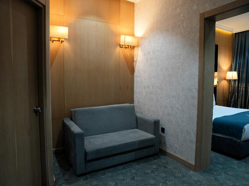 Iris Hotel Baku  image