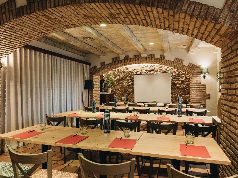 Ibis Styles Figueres Ronda image
