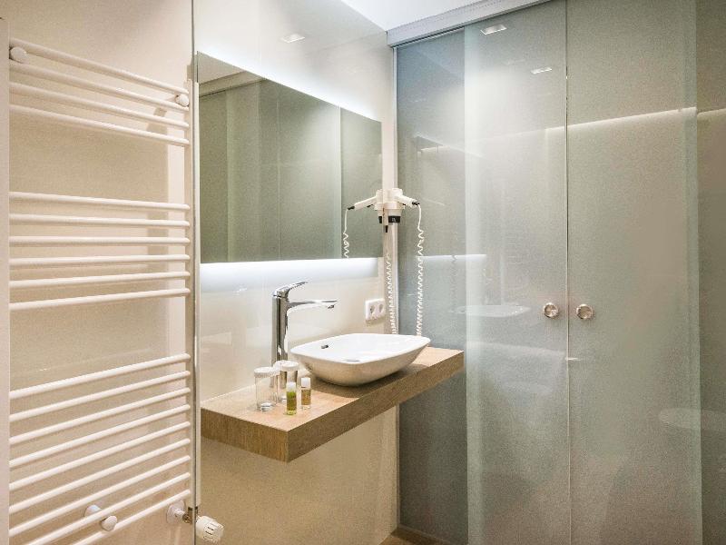 Ibis Styles Figueres Ronda image