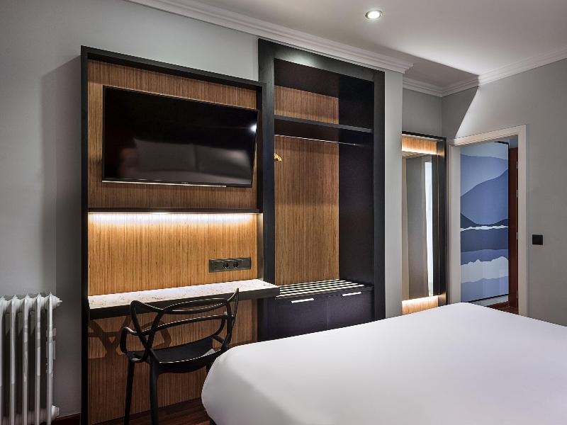 Ibis Styles Figueres Ronda image