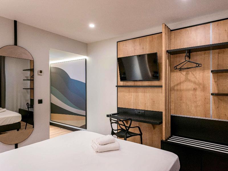 Ibis Styles Figueres Ronda image