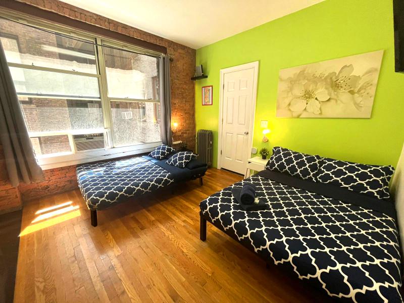 Nyc Empire Apartments image