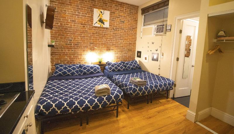 Nyc Empire Apartments image