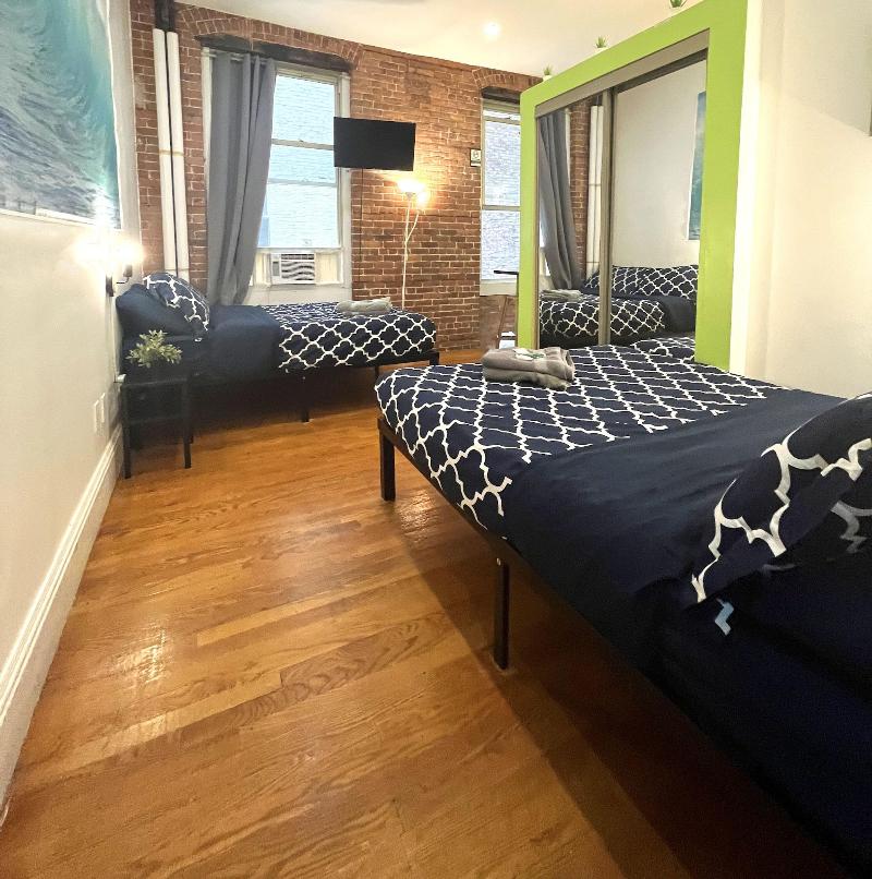 Nyc Empire Apartments image