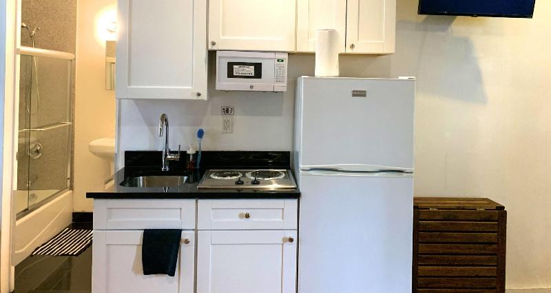 Nyc Empire Apartments image