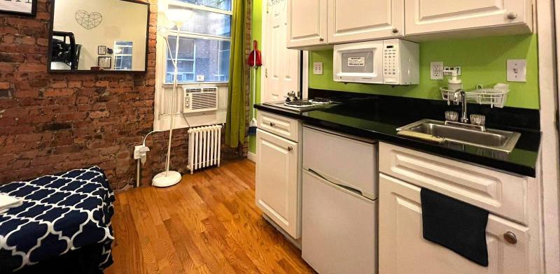 Nyc Empire Apartments image