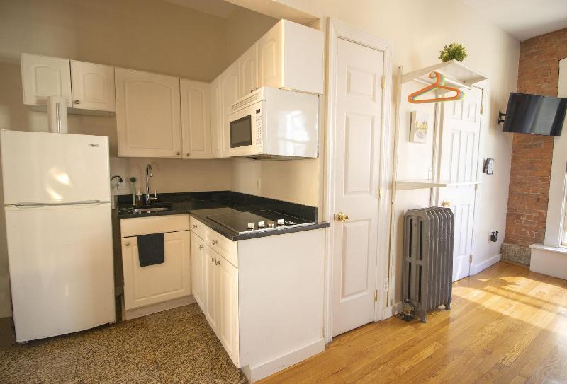 Nyc Empire Apartments image