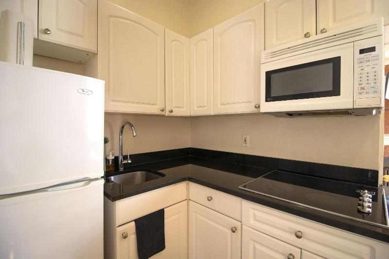 Nyc Empire Apartments image