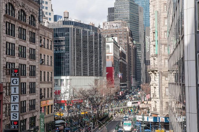 Nyc Empire Apartments image
