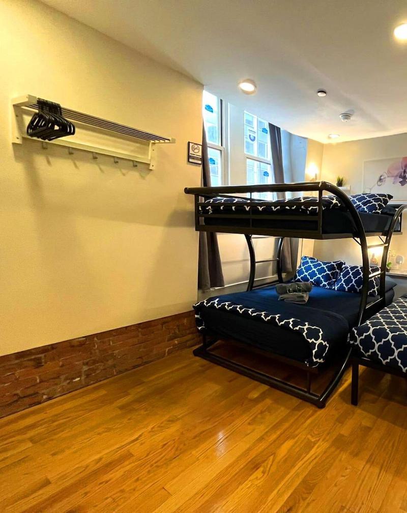Nyc Empire Apartments image