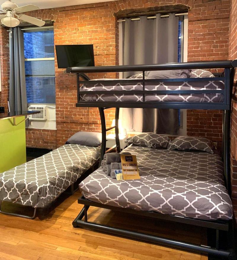 Nyc Empire Apartments image