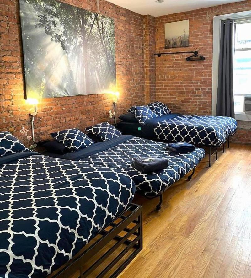 Nyc Empire Apartments image