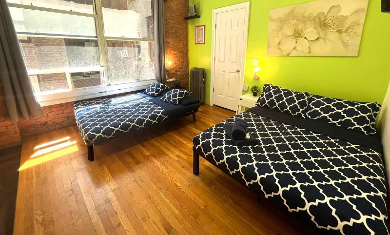 Nyc Empire Apartments image