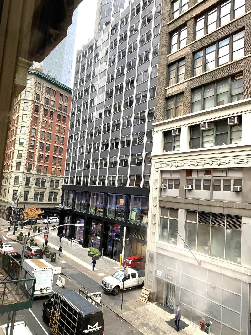 Nyc Empire Apartments image