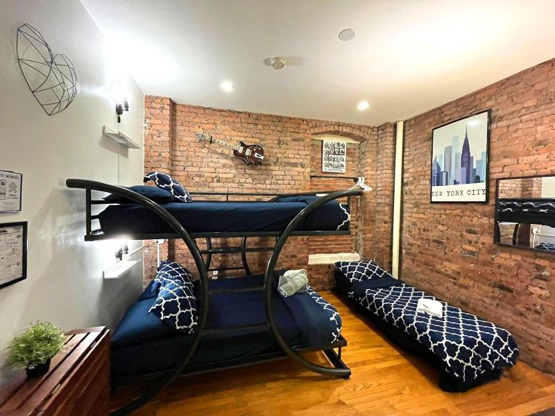 Nyc Empire Apartments image