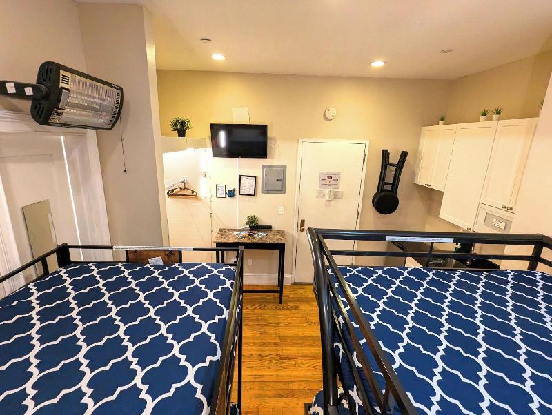 Nyc Empire Apartments image