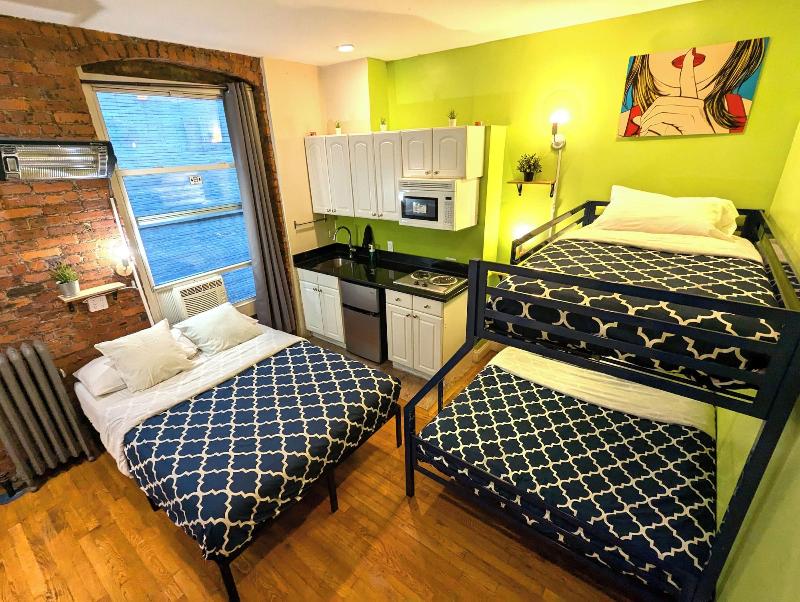 Nyc Empire Apartments image