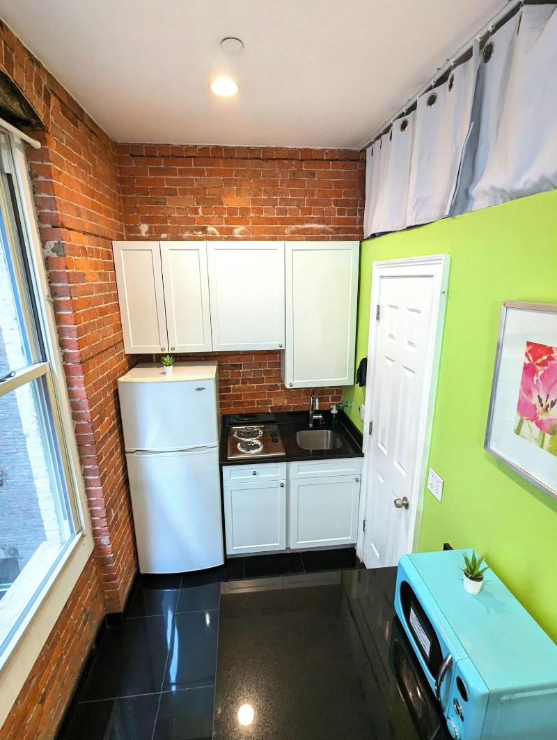 Nyc Empire Apartments image