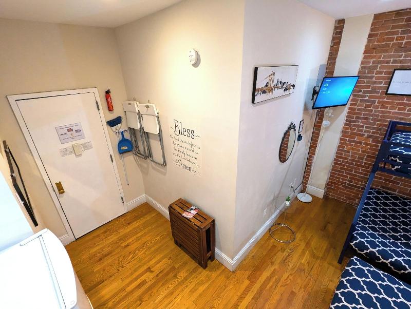 Nyc Empire Apartments image