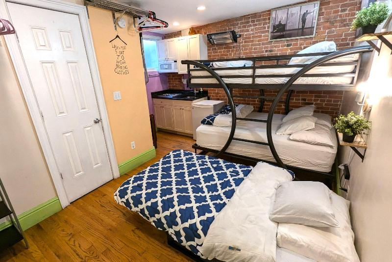 Nyc Empire Apartments image