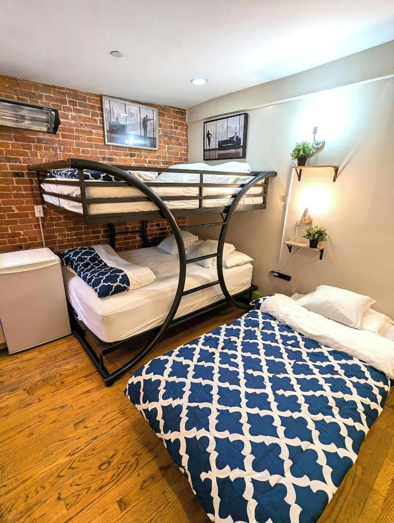 Nyc Empire Apartments image