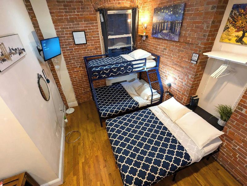 Nyc Empire Apartments image