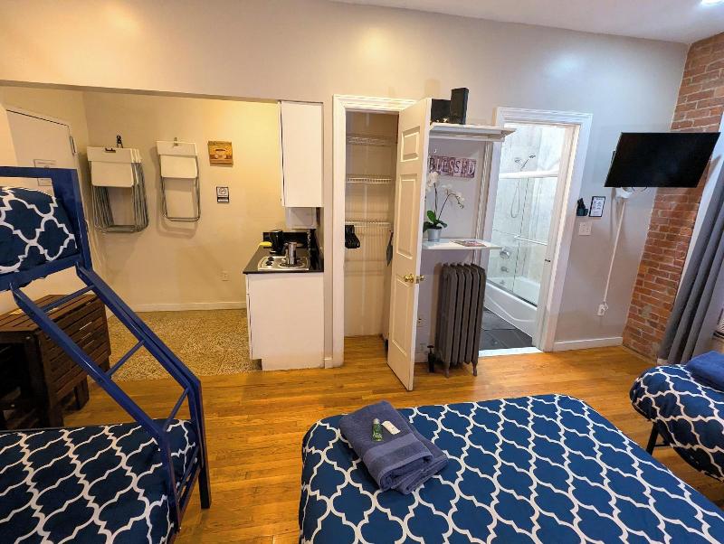 Nyc Empire Apartments image